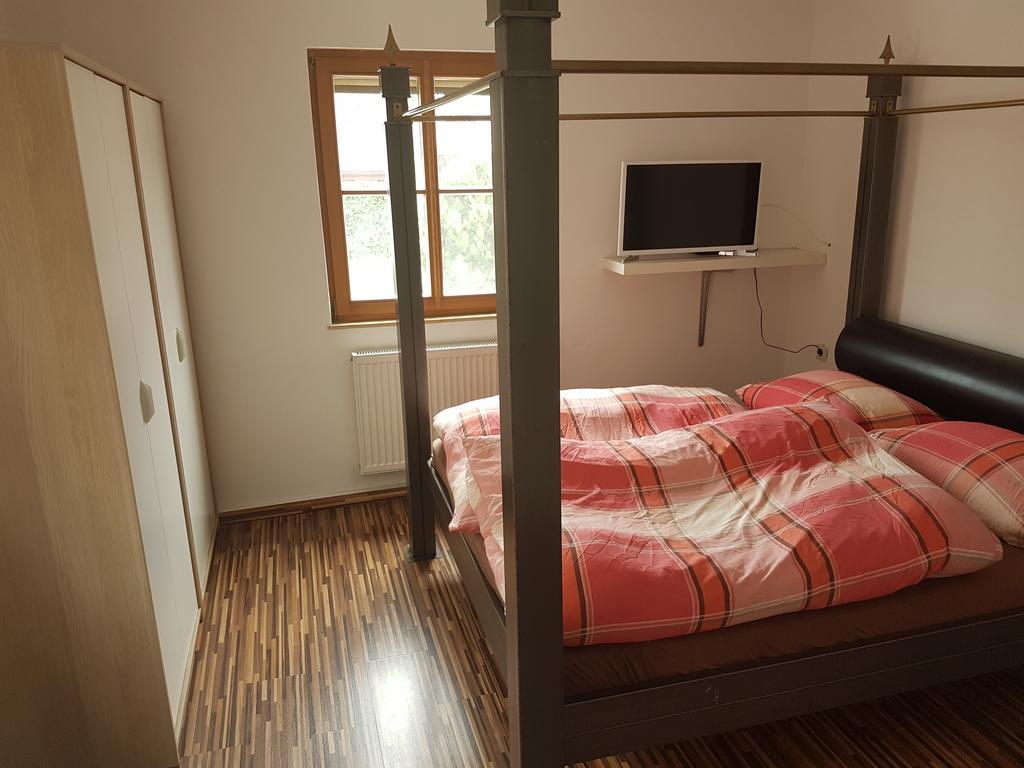 Zur Frischen Quelle Hotel Oberasbach Eksteriør billede